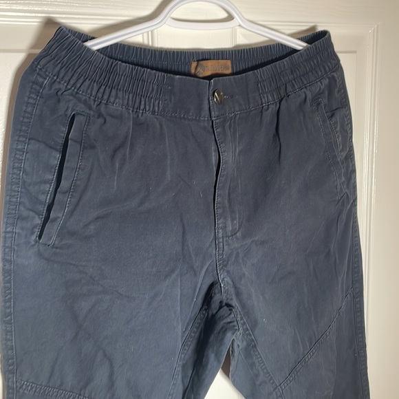 Men’s Cargo Joggers - Picture 2 of 4